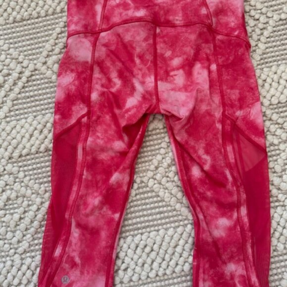 Lululemon Sun Runner Crop Pink Tie Dye Athletic Leggings Size 6 - Picture 2 of 9